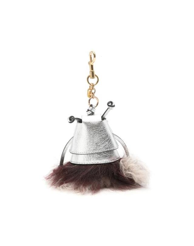 안야 힌드마치 [해외직구] 26FW 안야힌드마치 키링 209281 AW260197 SILVE SILVER BROWN 착용컷