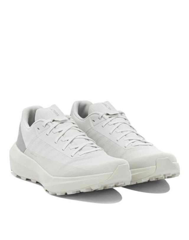 아크테릭스 [해외직구] 26FW 아크테릭스 노반 LD 4 GTX 스니커즈 X000010398NORVAN LD 4ATMOS SOLITUDE Grey 착용컷