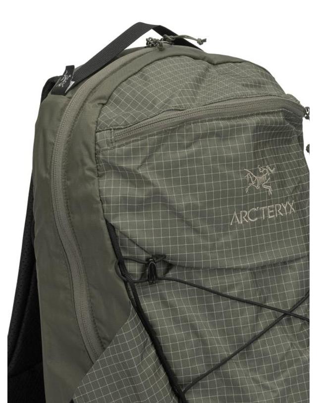 아크테릭스 [해외직구] 26FW 아크테릭스 에어리어스 18 백팩 X000009581AERIOS 18FORAGE R Green 착용컷