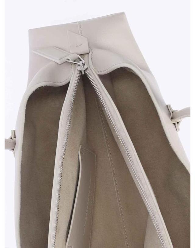 아티코 [해외직구] 26FW 디 아티코 토트백 261WAH00058LBT019AA042 WHITE 착용컷