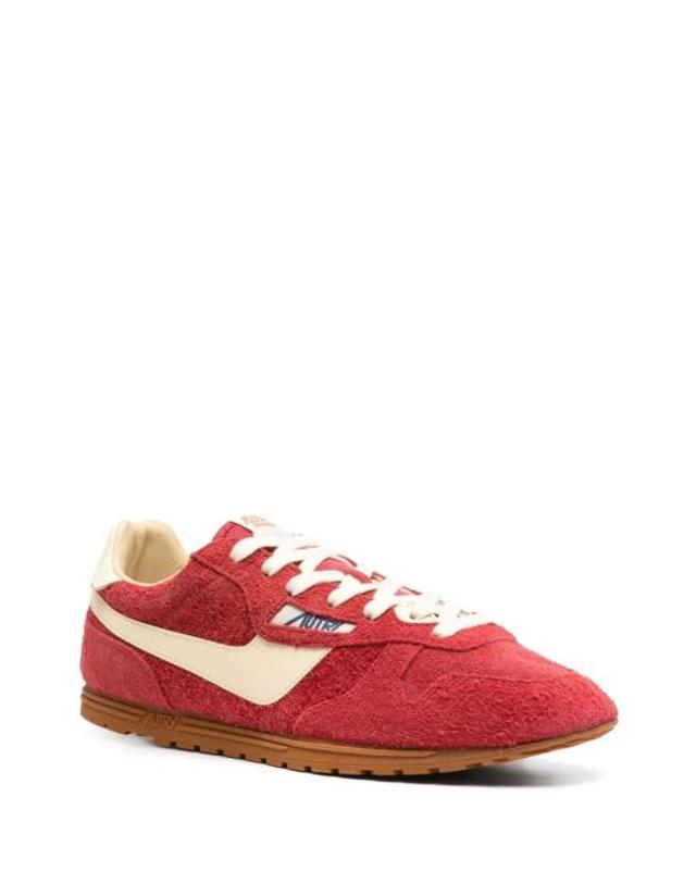 오트리 [해외직구] 25SS 오트리 윈드스핀 스웨이드 레더 스니커즈 WSLMUB15R SUEDE RED 착용컷