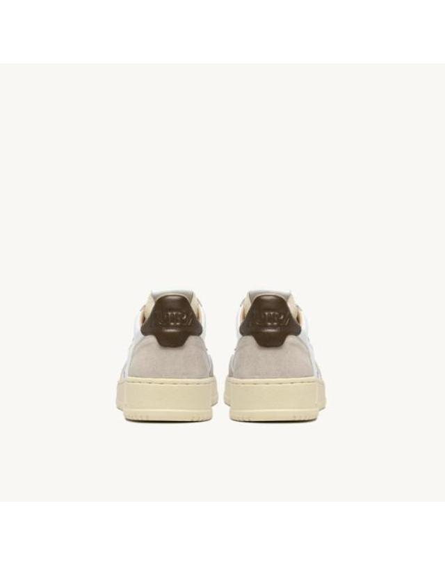 오트리 [해외직구] 26FW 오트리 메달리스트 로우 스니커즈 AULWLS 15 LEAT SUEDE WHT TEAK 착용컷