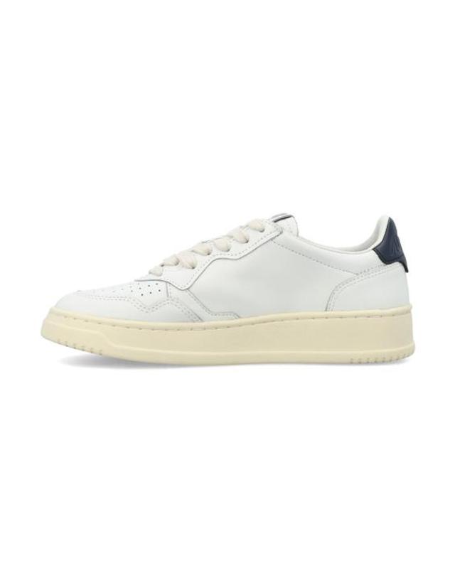 오트리 [해외직구] 26FW 오트리 메달리스트 로우 스니커즈 AULMLL12 WS WHITE SPACE 착용컷