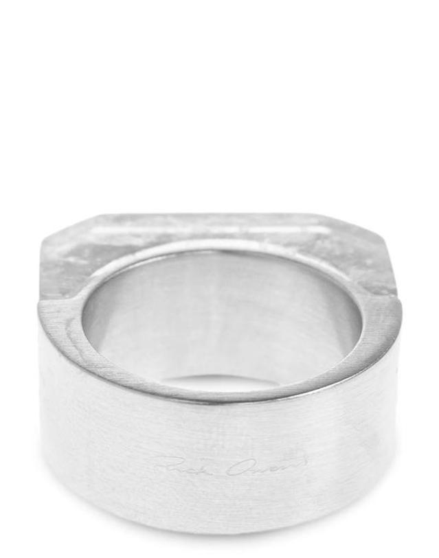릭오웬스 [해외직구] 26FW 릭 오웬스 반지 RJ0000125MMTES2128 Silver 착용컷