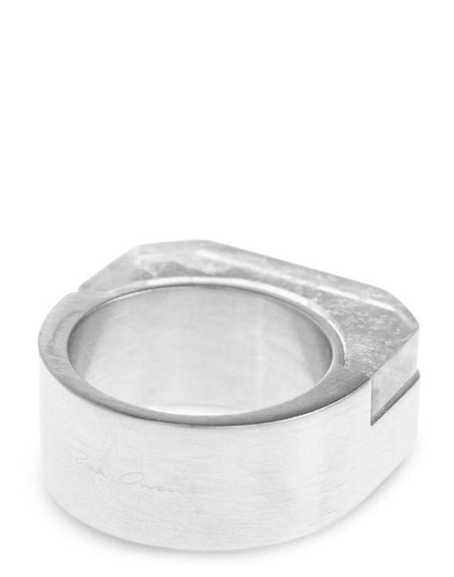 릭오웬스 [해외직구] 26FW 릭 오웬스 반지 RJ0000125MMTES2128 Silver 착용컷