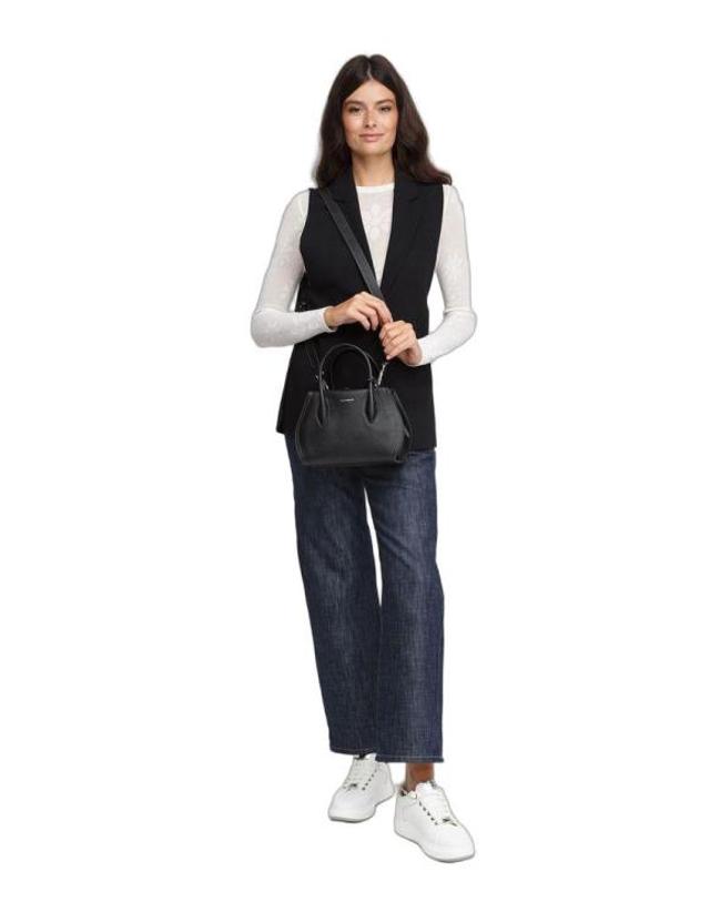 코치넬레 [해외직구] 코치넬리 토트백 E1 RBF 18 02 01 001 ONESIZE Coccinelle BLACK 착용컷