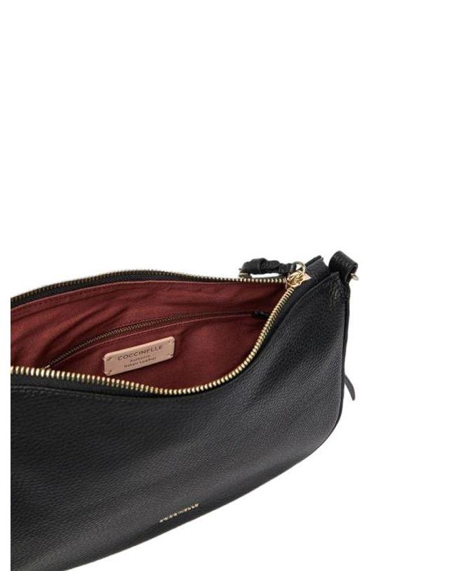 코치넬레 [해외직구] 코치넬리 숄더백 E1 U45 13 02 01 001 ONESIZE Coccinelle BLACK 착용컷