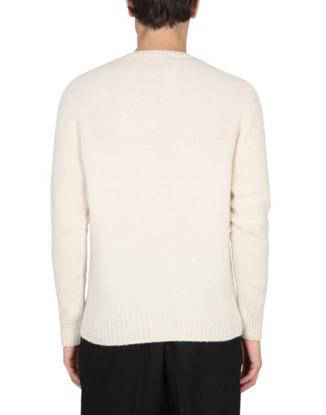 드루모어 [해외직구] 25FW 드루모어 스웨터 D8W103GLO 125 White 착용컷