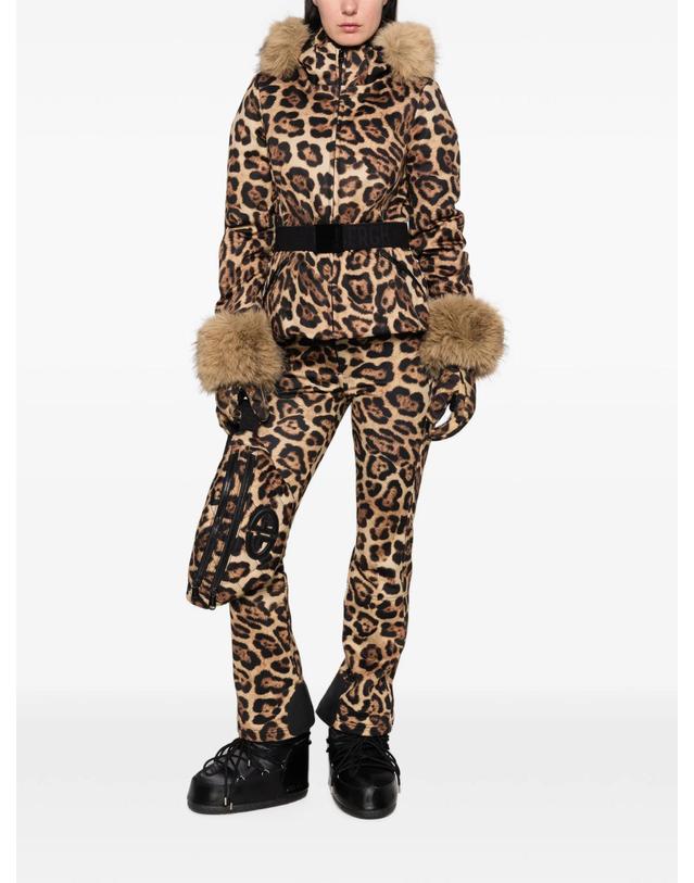 골드버그 [해외직구] Goldbergh Jagger leopard print ski jacket 12219436204296 TP725738515 착용컷