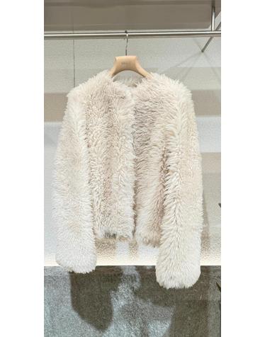 [해외직구] 25FW 펄링바이지아니 자켓 BIANCALAMB MONGOLIAMERINGA White