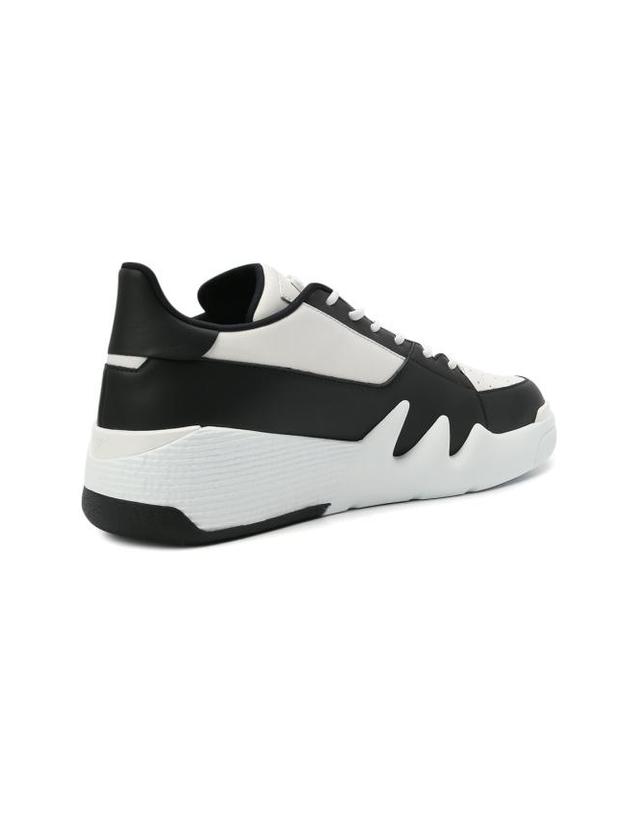 쥬세페자노티 [해외직구] 22FW 쥬세페자노티 스니커즈 RM10005 011 Black white 착용컷