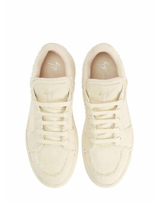 쥬세페자노티 [해외직구] 25SS 쥬세페자노티 스니커즈 RM50001003 WHITE 착용컷