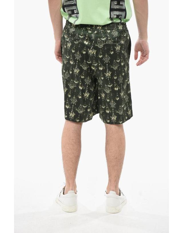 지방시 [해외직구] 지방시 숏팬츠 BM51FU15S4 301 Military Green 착용컷