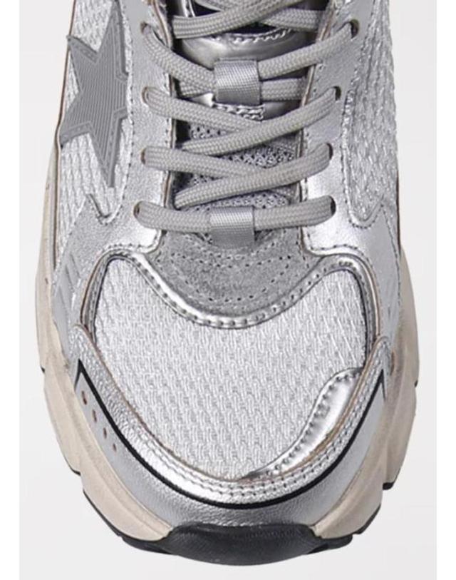 골든구스 [해외직구] 26SS 골든구스 라이트스타 스니커즈 GWF00724F007843 60320 GREY SILVER BLACK 착용컷