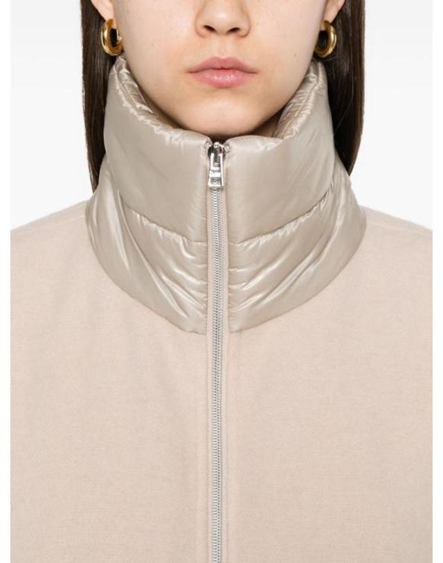 에르노 [해외직구] 26FW 에르노 A 셰이프 리조트 쇼트 판초 GI00042DR 333951982 POWDER 착용컷