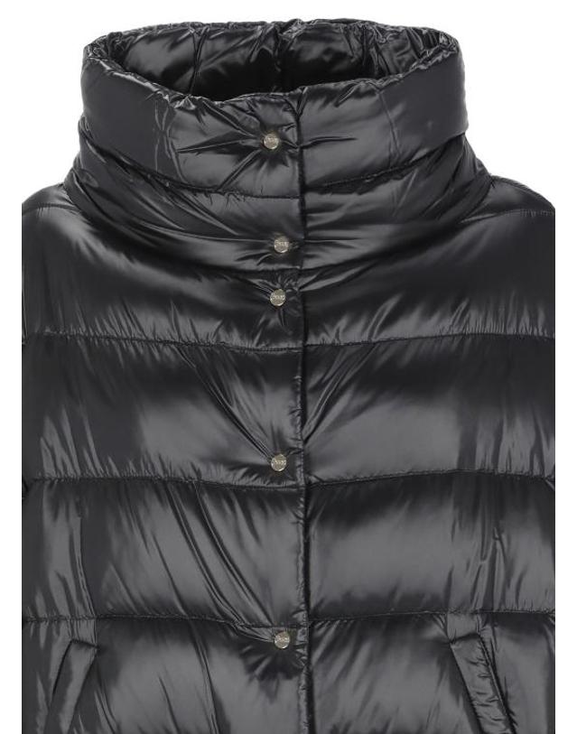 에르노 [해외직구] 26FW 에르노 하이넥 퀼팅 케이프 다운 재킷 PI002256D 12017Z9300 BLACK 착용컷