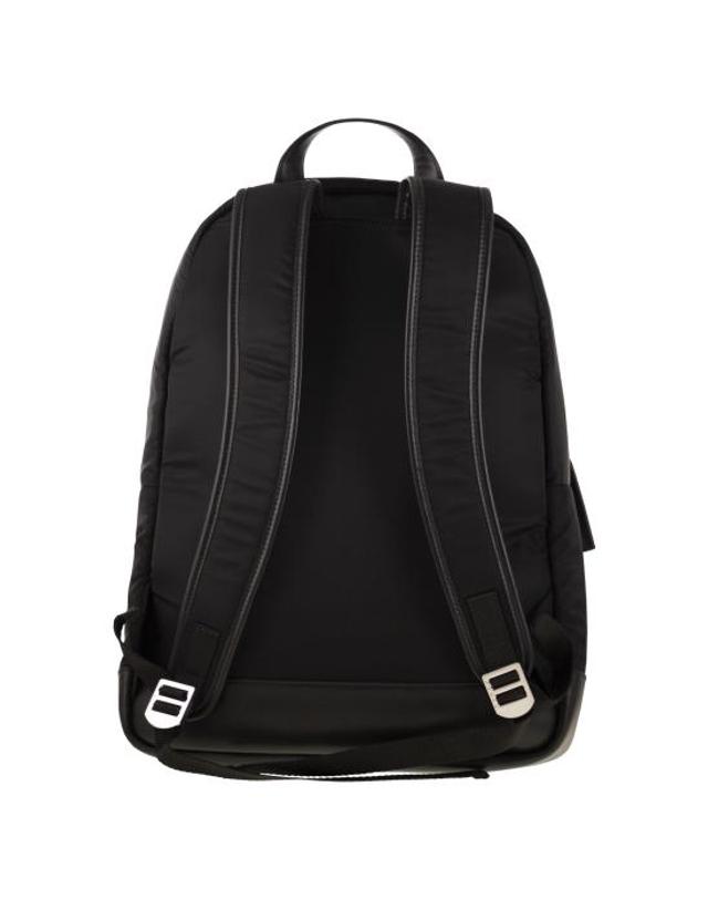 호간 [해외직구] 25FW 호간 백팩 KBM01UG0300UIM BLACK 착용컷