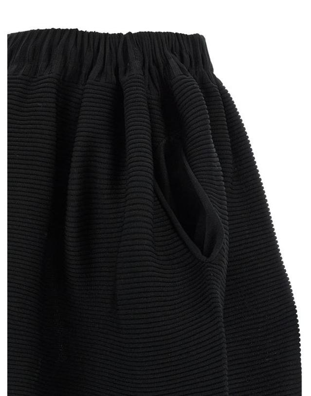 이세이미야케 [해외직구] 25FW 이세이 미야케 스커트 IS327975BM BLACK 착용컷