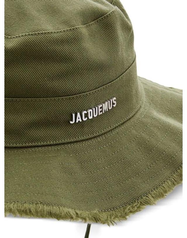 자크뮈스 [해외직구] 26FW 자크뮈스 버킷햇 ACU00002BW00092 560 KHAKI 착용컷