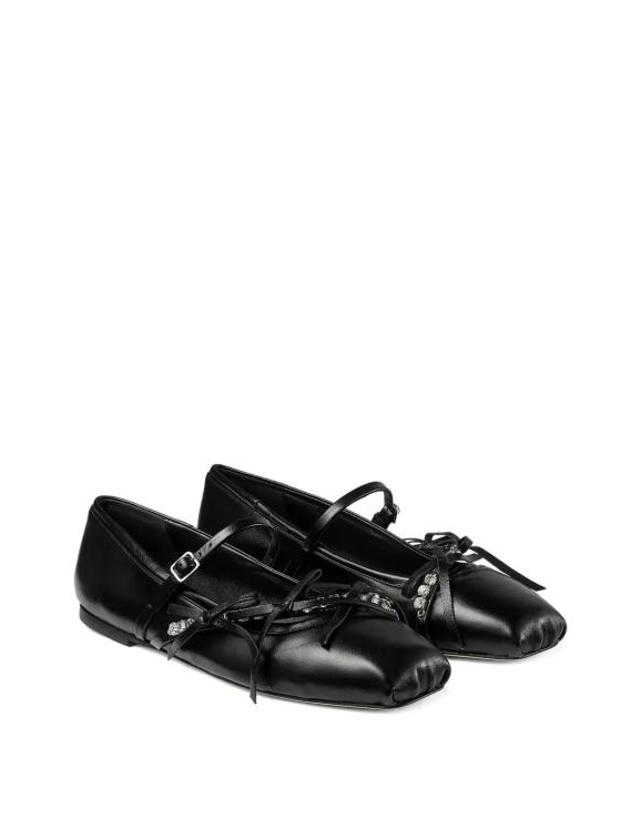 지미추 [해외직구] 26SS 지미추 플랫 슈즈 J000180963BLACK 착용컷