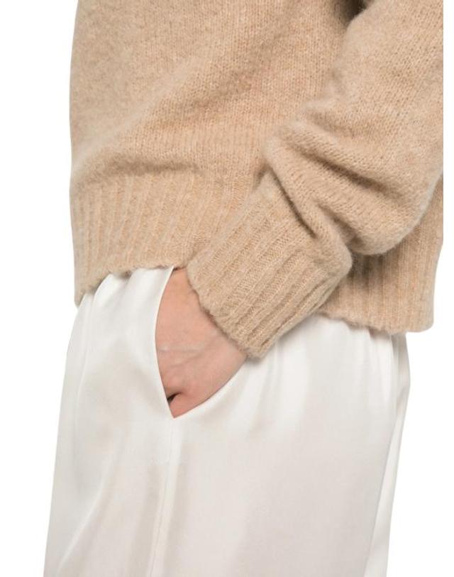 주카 [해외직구] 26FW 주카 터틀넥 J4451050 141318 BEIGE 착용컷