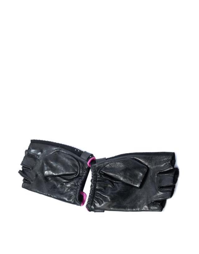 칼 라거펠트 [해외직구] 26SS 칼라거펠트 장갑 B1W33110 1RC NERO 착용컷