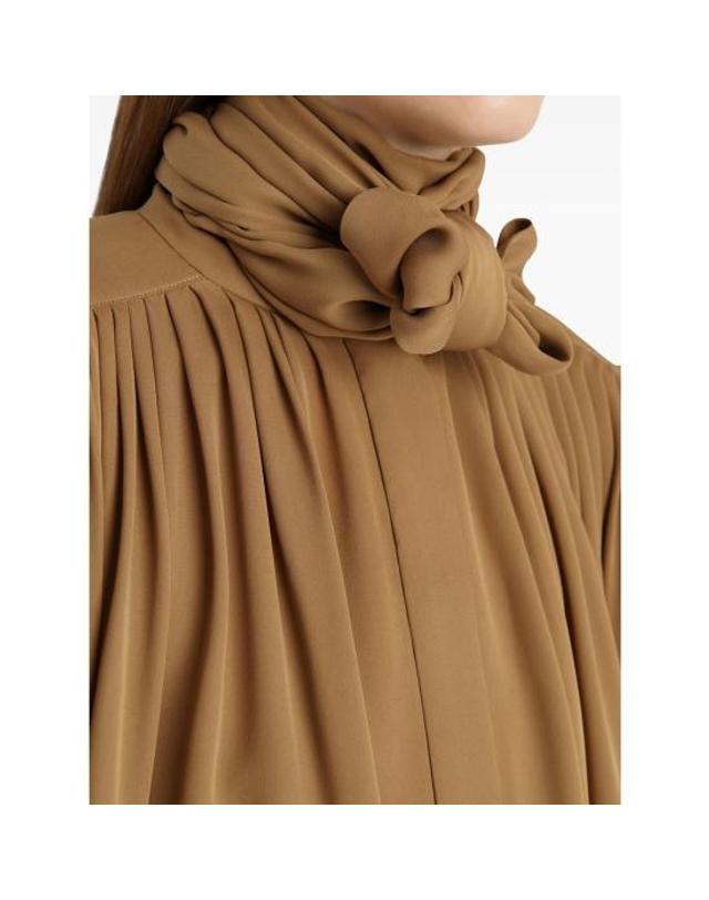 카이트 [해외직구] 26SS 케이트 발리 하이넥 타이 퍼프 슬리브 실크 조지 블라우스 2460338 W338 980 BROWN 착용컷