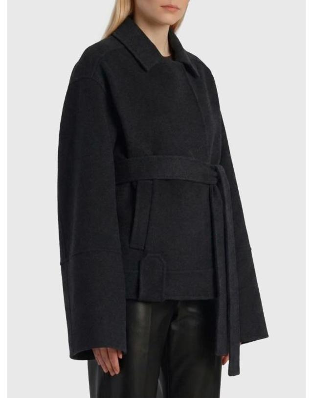 카이트 [해외직구] 26FW 케이트 엘더 더블 울 벨티드 코트 6239547 205 GREY 착용컷