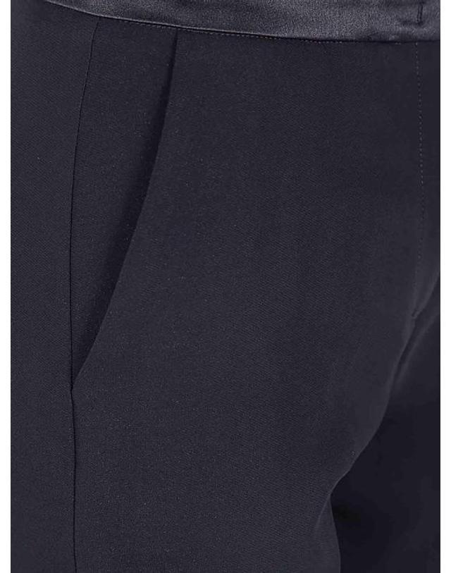 킬티 [해외직구] 24FW 킬티 스트레이트 팬츠 KP314CT4816690 Black 착용컷