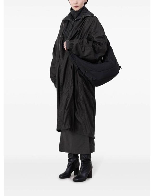 르메르 [해외직구] 26FW 르메르 워터 리펠런트 나일론 캔버스 미디움 소프트 게임 백 BG0074LF1330BR490 착용컷