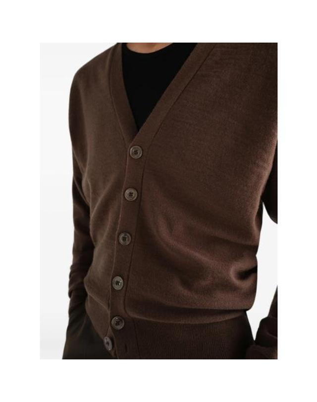 르메르 [해외직구] 26FW 르메르 릴렉스 트위스트 가디건 PO0052 LK1063 BR310 BROWN 착용컷