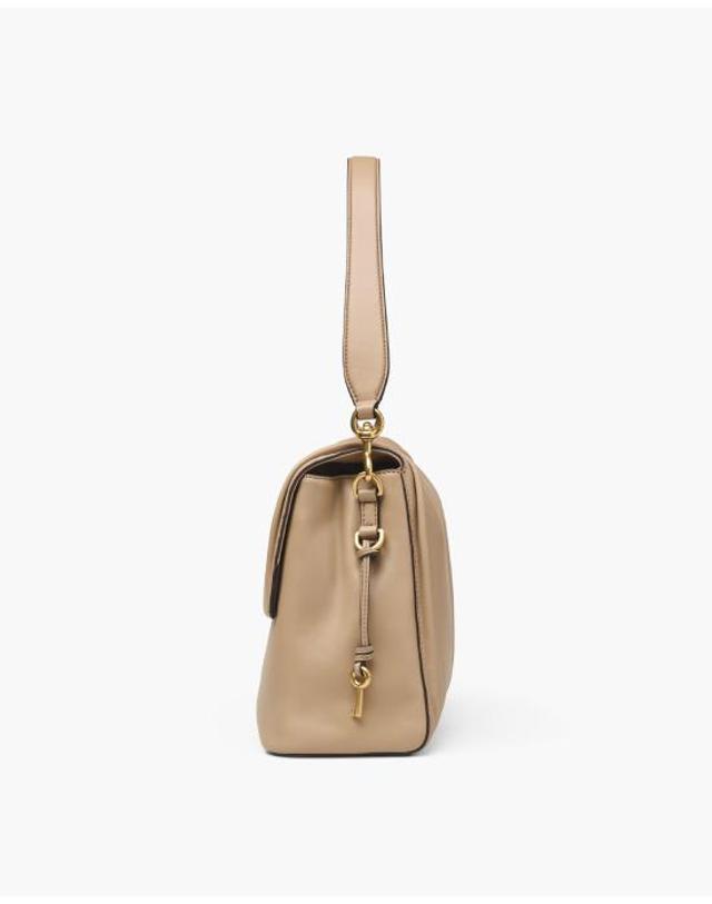 마크 제이콥스 [해외직구] 26FW 마크제이콥스 크리스티나 메신저 백 2R5HMS002H01 230 camel CAMMELLO 착용컷