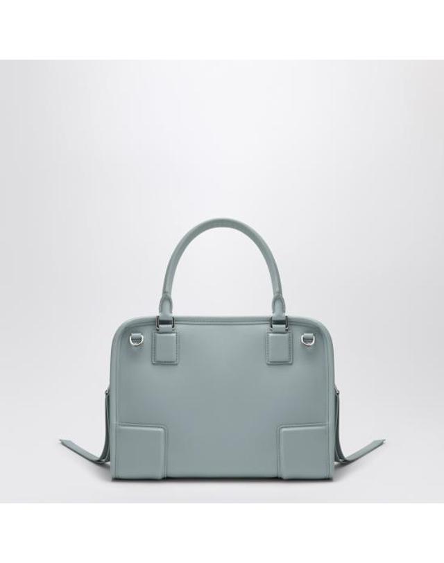 로에베 [해외직구] 26FW 로에베 소프트 카프스킨 스몰 아마조나 180 백 A039AS0X01LE Light blue 착용컷