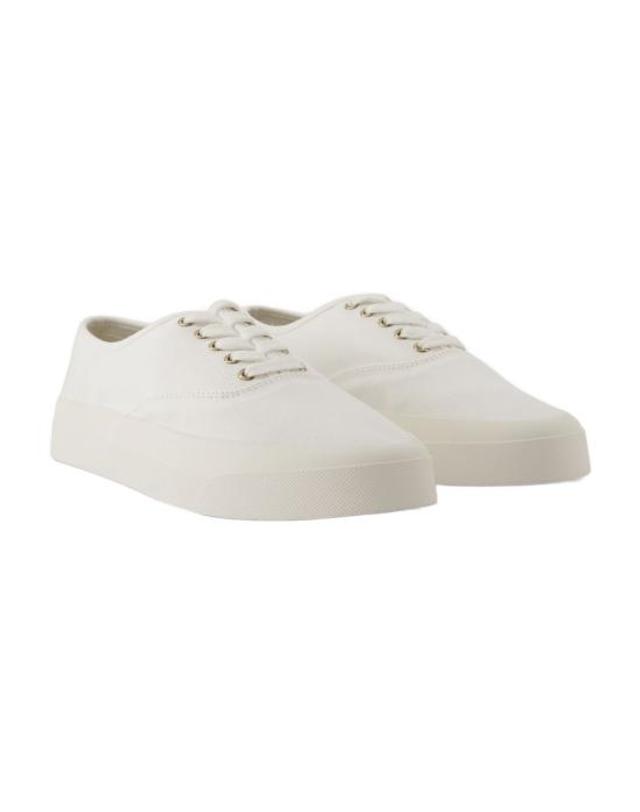 메종 키츠네 [해외직구] 24SS 메종키츠네 스니커즈 MW04801WW9000 WHITE 착용컷