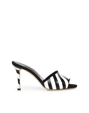 [해외직구] 26SS 마놀로 블라닉 뮬 슬리퍼 1263151 9735 WHITE BLACK