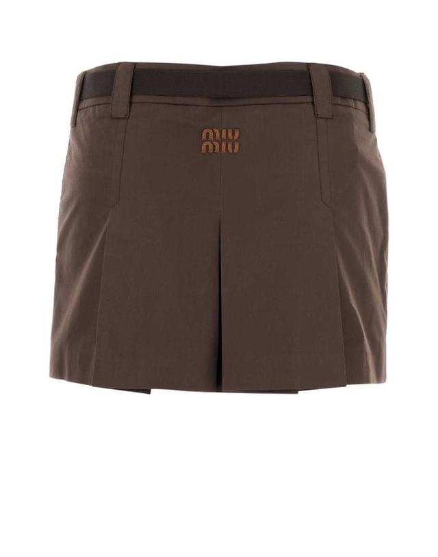 미우미우 [해외직구] 25FW 미우미우 로고 패치 플리츠 미니 스커트 MG2485SOOO12NS F0324 BROWN 착용컷
