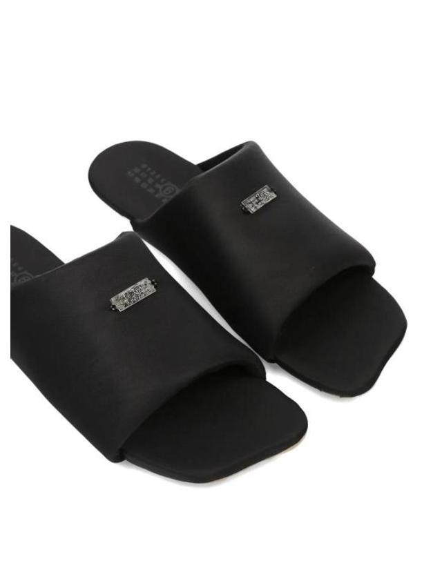 엠엠6 [해외직구] 25FW MM6 메종마르지엘라 뮬 슬리퍼 SH3WP0007P7705T8013 BLACK 착용컷