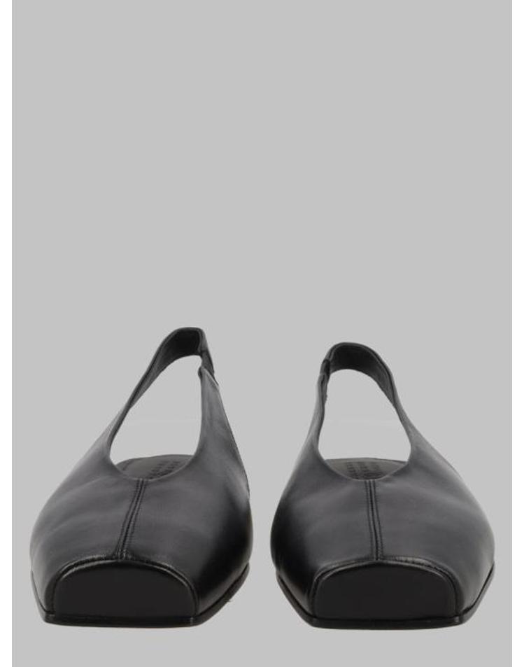 MM6 MAISON MARGIELA [해외] [엠엠6] 26SS MM6 메종마르지엘라 플랫 슈즈 S59WX0079 P3628T8013 BLACK E8UBXX43186