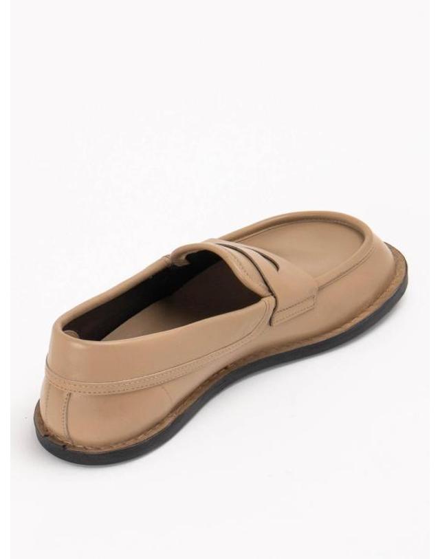 모스키노 [해외직구] 25SS 모스키노 로퍼 MB10181COMGA0104 Beige 착용컷