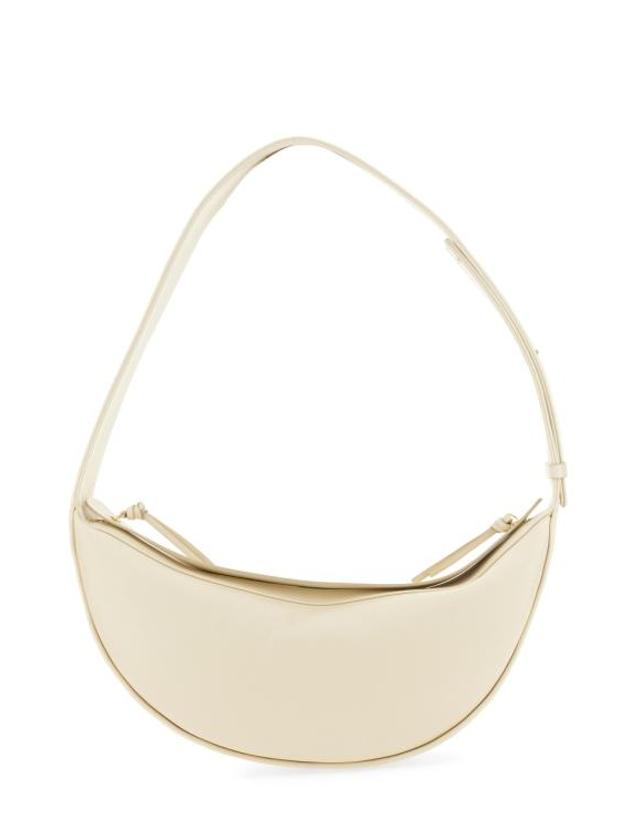 누스 [해외직구] 22FW 누스 숄더백 00009A10 CREAM IVORY 착용컷