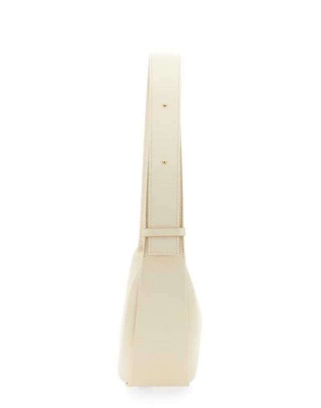누스 [해외직구] 22FW 누스 숄더백 00009A10 CREAM IVORY 착용컷