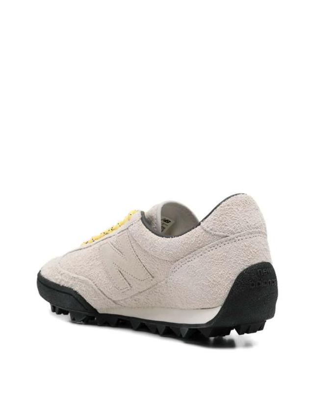 뉴발란스 [해외직구] 26SS 뉴발란스 스니커즈 UGTR83J LIGHT BEIGE 착용컷
