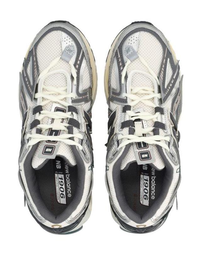 뉴발란스 [해외직구] 26FW 뉴발란스 1906 스니커즈 M1906AD SM SILVER METALLIC 착용컷