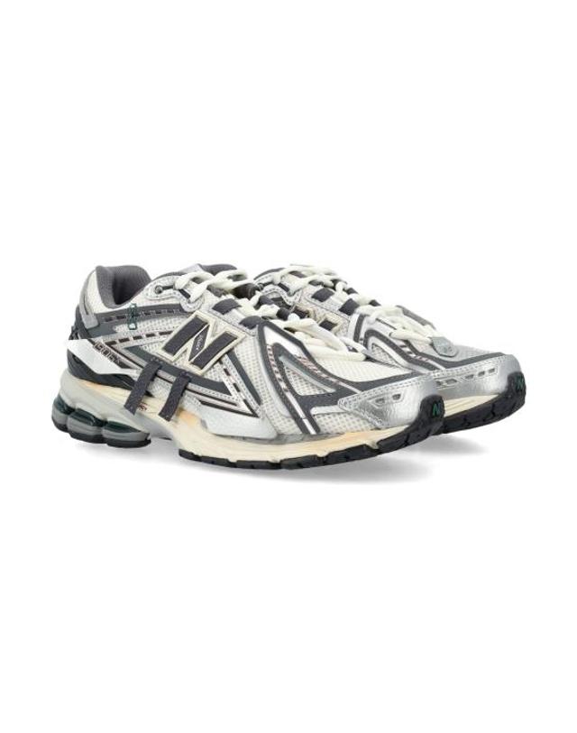 뉴발란스 [해외직구] 26FW 뉴발란스 1906 스니커즈 M1906AD SM SILVER METALLIC 착용컷