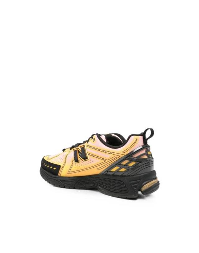 뉴발란스 [해외직구] 26FW 뉴발란스 1906R 스니커즈 U1906596 YELLOW PINK 착용컷