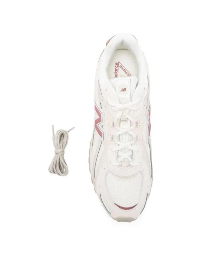 뉴발란스 [해외직구] 25FW 뉴발란스 204L 스웨이드 스니커즈 U204L1ZHSEA WHITE 착용컷