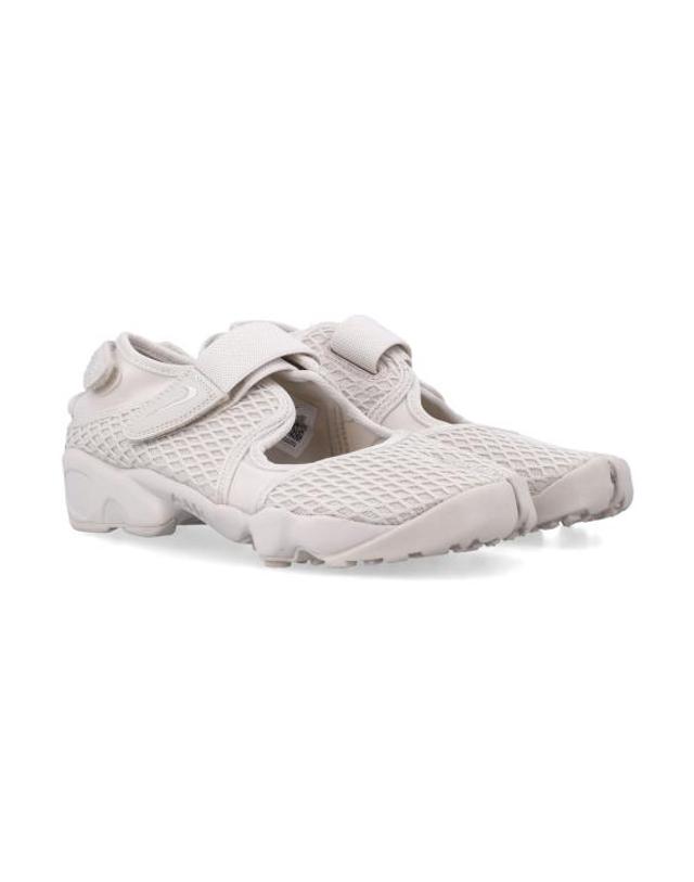 나이키 [해외직구] 26SS 나이키 스니커즈 HM8288 100 LIGHT OREWOOD BROWN 착용컷