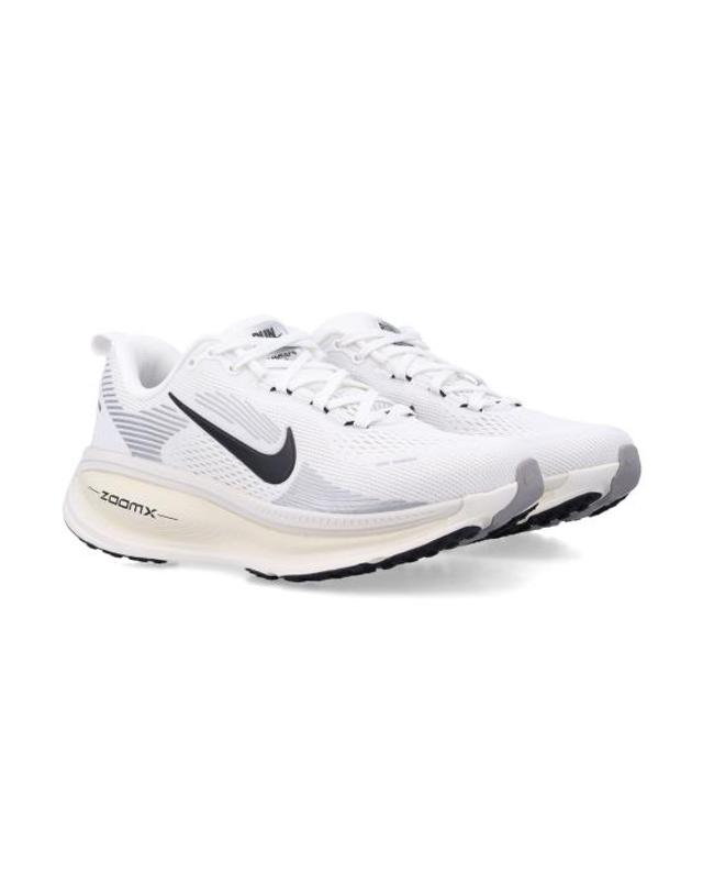 나이키 [해외직구] 26FW 나이키 보메로 18 HM6803 101 SUMMIT WHITE 착용컷