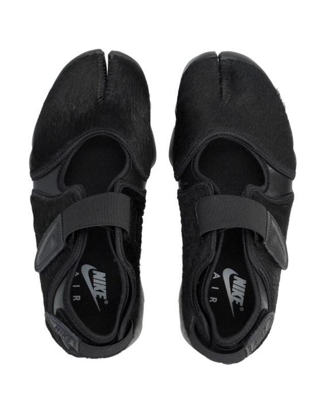 나이키 [해외직구] 26FW 나이키 스니커즈 IO4884 001 NERO 착용컷
