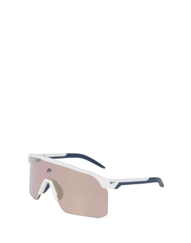 나이키 [해외직구] 26FW 나이키 선글라스 IB6563X 121 MATTE SUMMIT WHITE ROAD TINT 착용컷
